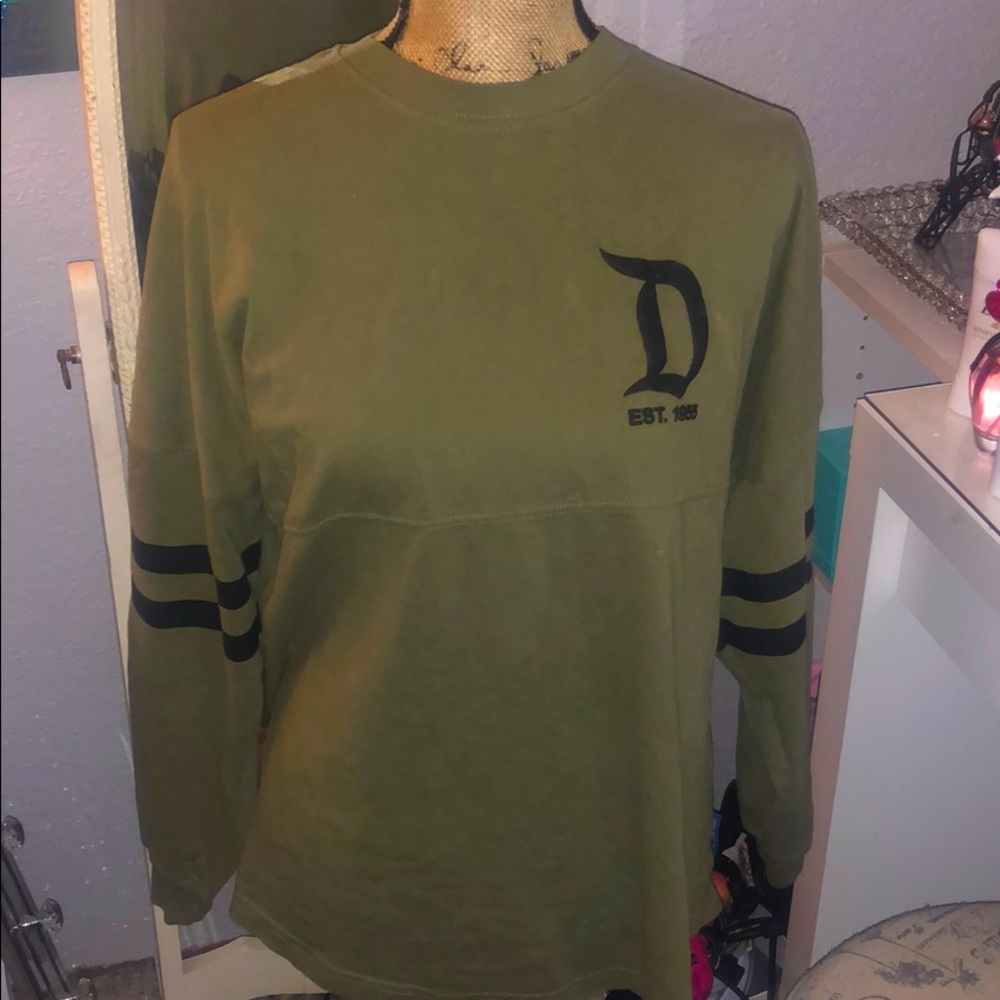 Long sleeve